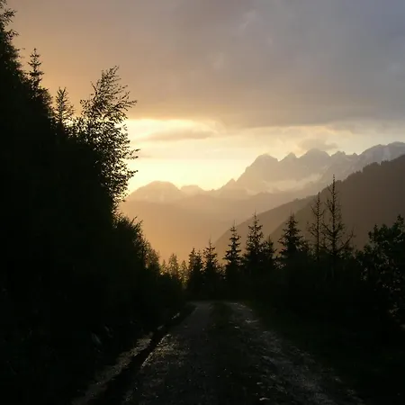 Waldhaus Ahornau 샬레